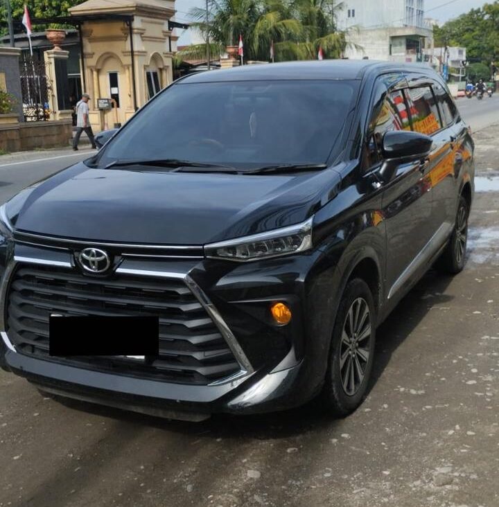 Kondisi interior mobil Chan Rent Car